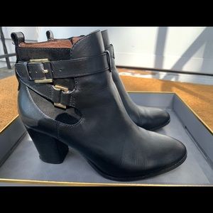 Black Ankle Boot Louise et Cie Size 8